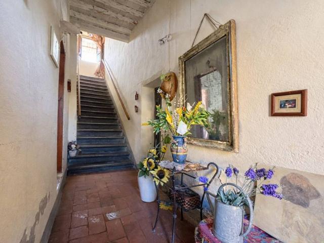 Villa Indipendente in vendita a Santa Maria A Monte, Toscana