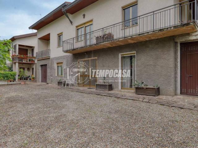 Villa Indipendente in vendita a Monello, Binago