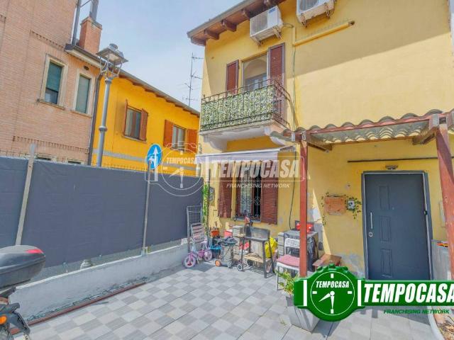 Villa Indipendente in vendita a Unione dei Comuni I Fontanili, Binasco