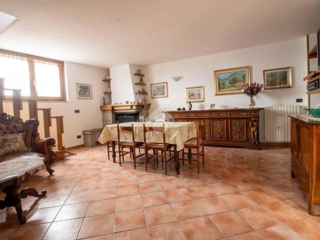 Villa Indipendente in vendita a San Faustino, Bione