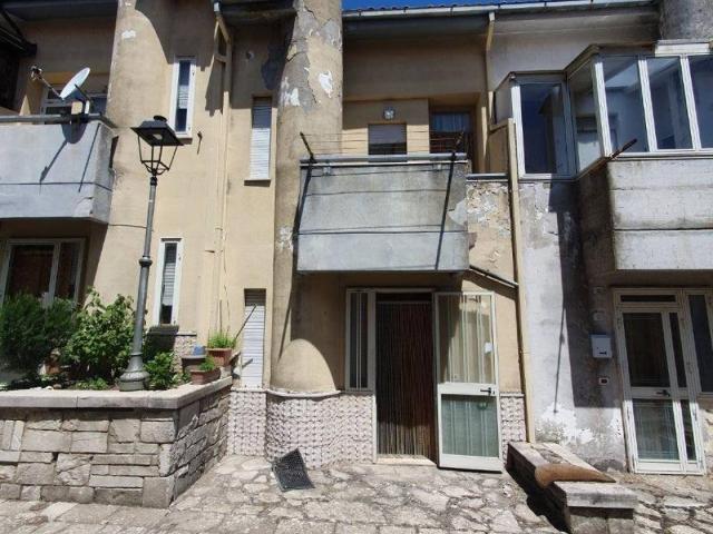 Villa Indipendente in vendita a Bisaccia, Campania