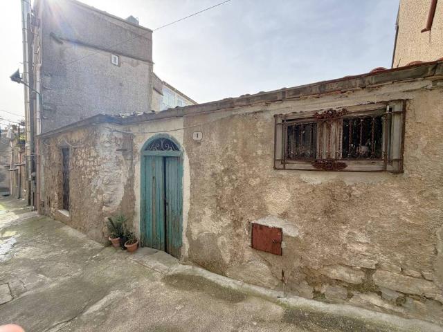 Villa Indipendente in vendita a Bisacquino, Sicilia
