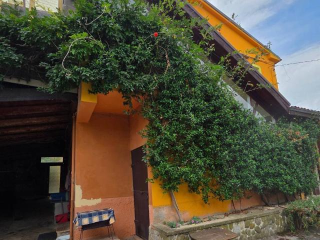 Villa Indipendente in vendita a Bisenti, Abruzzo