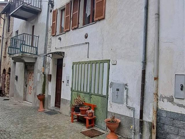 Villa Indipendente in vendita a Bistagno, Alessandria
