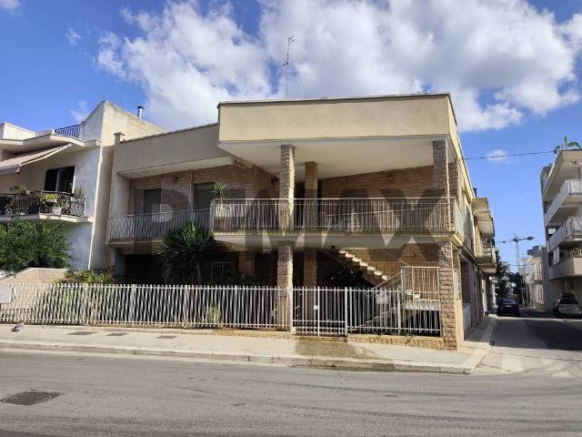 Villa Indipendente in vendita a Bitetto, Bari