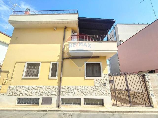 Villa Indipendente in vendita a Contrada Randa, Puglia