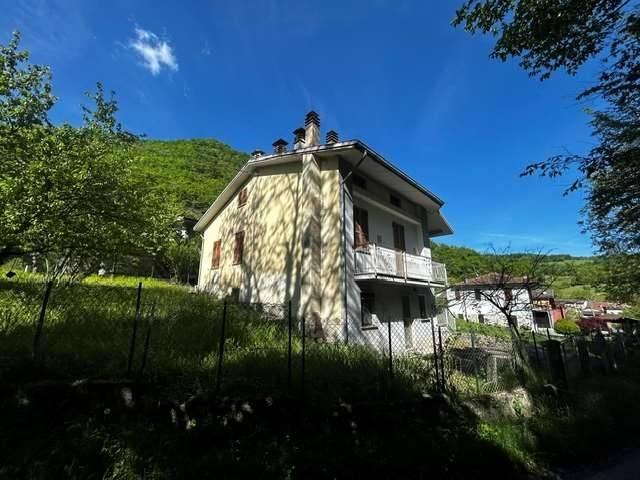 Villa Indipendente in vendita a Areglia, Bobbio