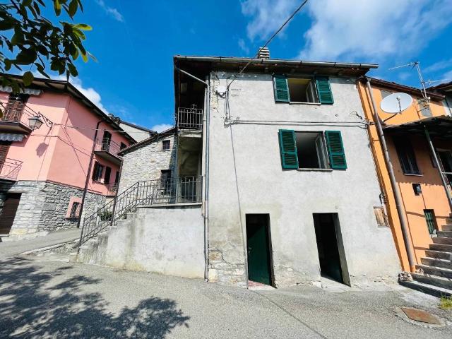 Villa Indipendente in vendita a Bobbio, Reggio Emilia