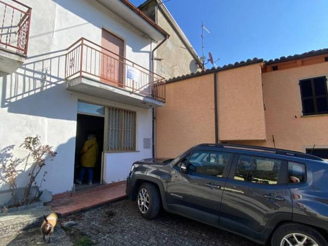 Villa Indipendente in vendita a Bobbio, Reggio Emilia
