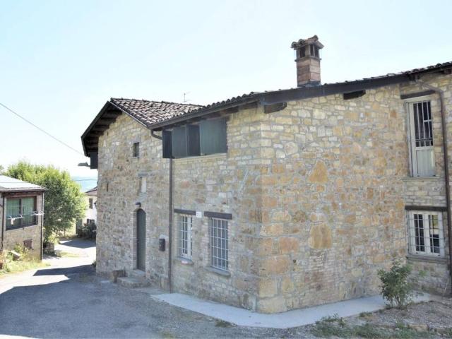 Villa Indipendente in vendita a Bobbio, Reggio Emilia