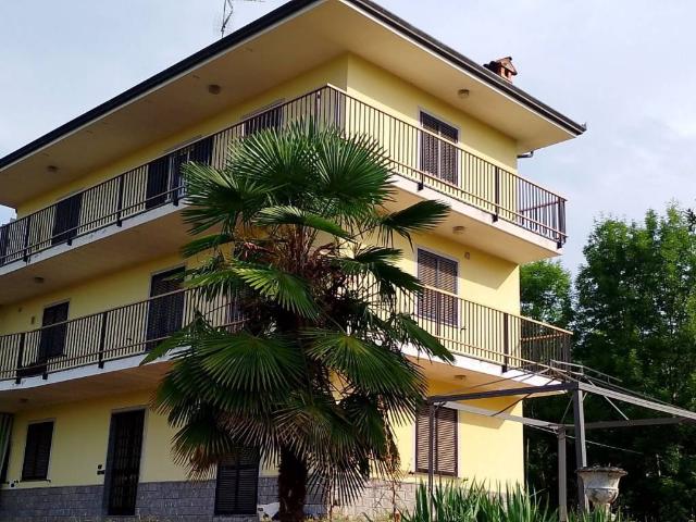 Villa Indipendente in vendita a Piemonte, Novara