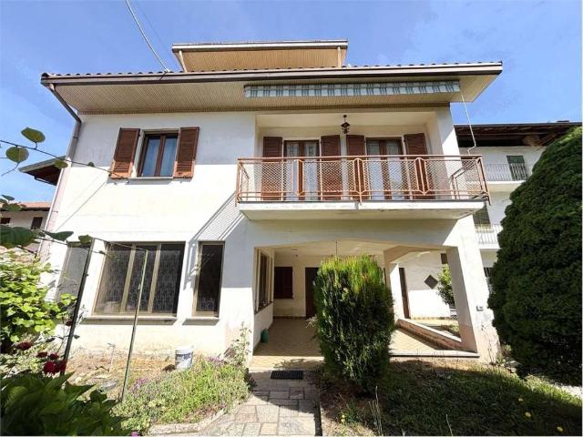 Villa Indipendente in vendita a Arbora, Bogogno