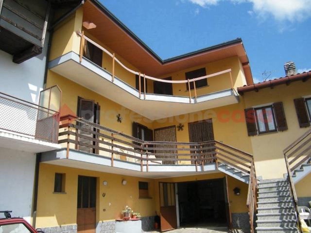 Villa Indipendente in vendita a Arbora, Piemonte