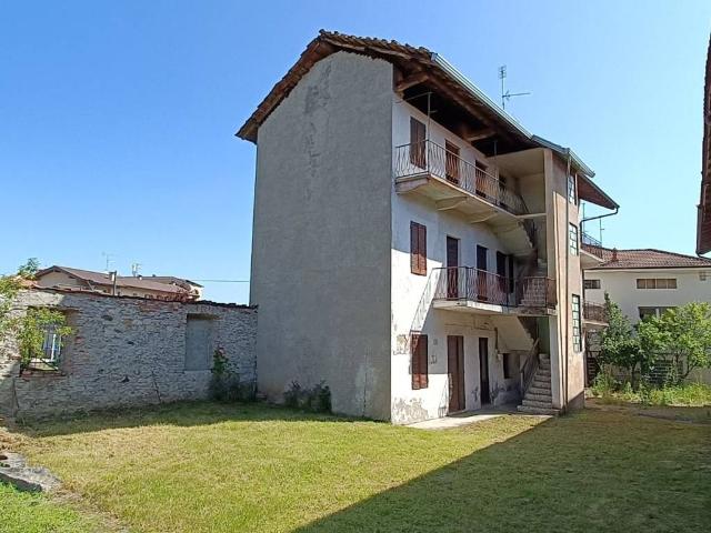 Villa Indipendente in vendita a Arbora, Piemonte