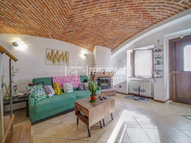 Villa Indipendente in vendita a Arbora, Bogogno