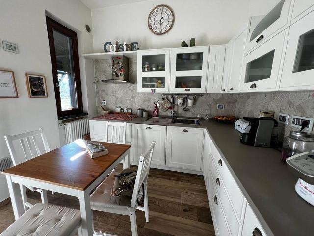Villa Indipendente in vendita a Bolano, Liguria
