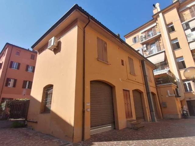 Villa Indipendente in vendita a Porto-Saragozza, Bologna