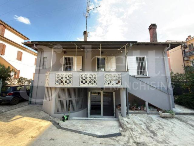 Villa Indipendente in vendita a Cavedone, Bologna
