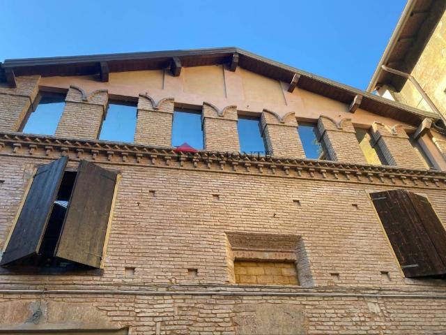 Villa Indipendente in vendita a Porto-Saragozza, Bologna