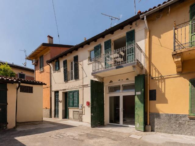 Villa Indipendente in vendita a San Donato-San Vitale, Bologna