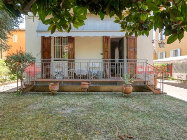 Villa Indipendente in vendita a San Donato-San Vitale, Bologna