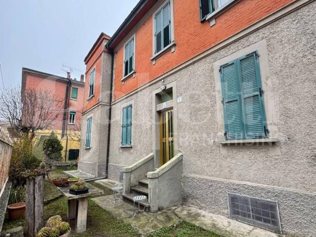 Villa Indipendente in vendita a Quartiere Navile, Bologna