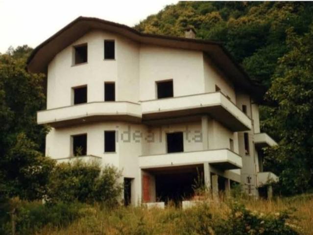Villa Indipendente in vendita a Bologna, Reggio Emilia