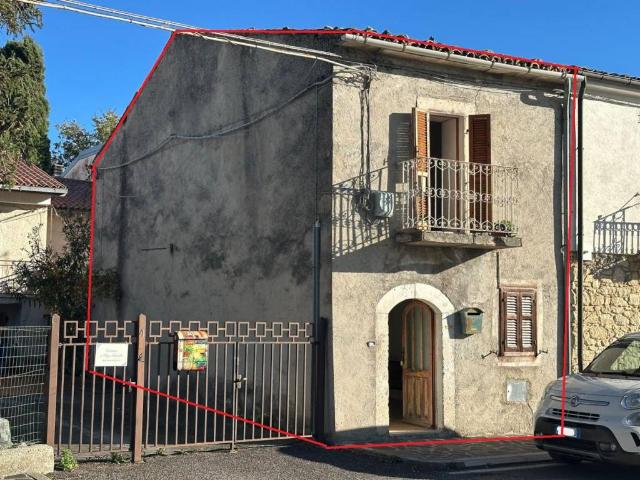 Villa Indipendente in vendita a Bolognano, Abruzzo