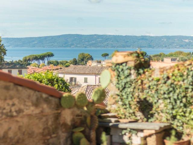 Villa Indipendente in vendita a Bolsena, Viterbo