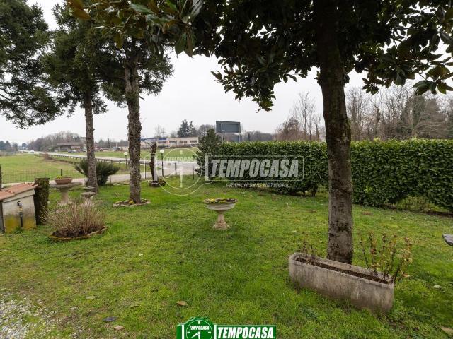Villa Indipendente in vendita a Boltiere, Bergamo
