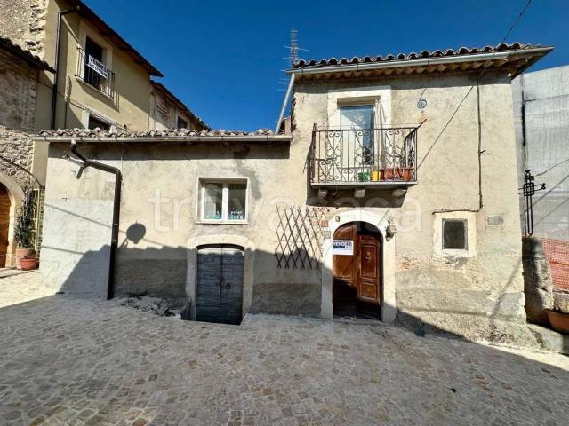 Villa Indipendente in vendita a Caporciano, Abruzzo