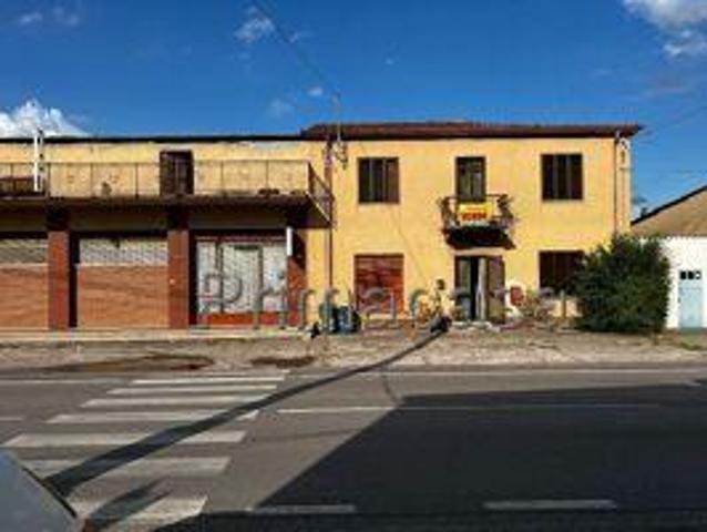 Villa Indipendente in vendita a Bonavigo, Veneto