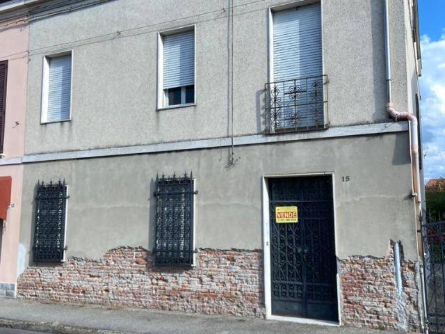 Villa Indipendente in vendita a Bondeno, Ferrara
