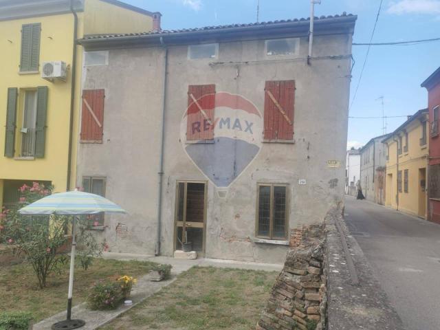 Villa Indipendente in vendita a Unione Alto Ferrarese, Bondeno