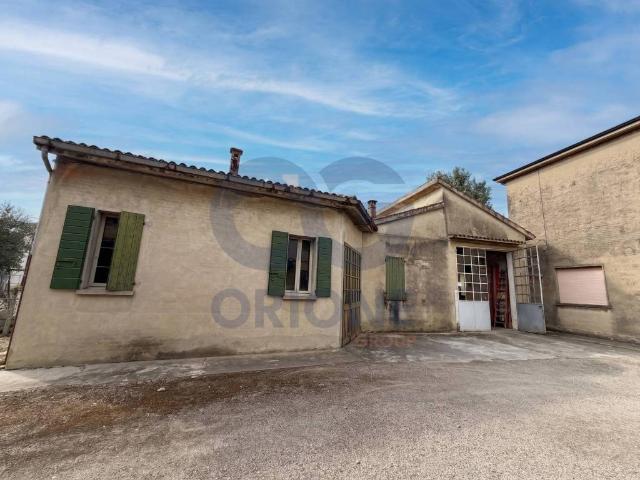 Villa Indipendente in vendita a Unione Alto Ferrarese, Bondeno