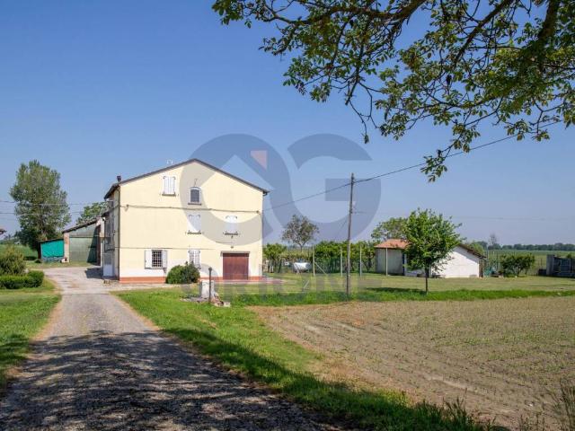 Villa Indipendente in vendita a Unione Alto Ferrarese, Bondeno