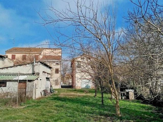 Villa Indipendente in vendita a Unione Comuni Modenesi Area Nord, Mirandola