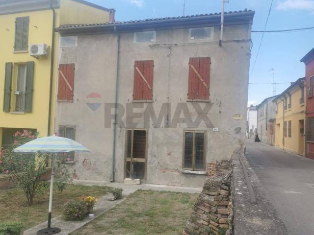 Villa Indipendente in vendita a Unione Alto Ferrarese, Bondeno
