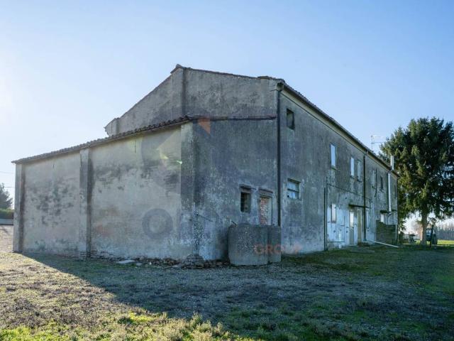 Villa Indipendente in vendita a Unione Alto Ferrarese, Bondeno