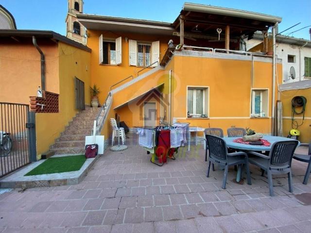 Villa Indipendente in vendita a Bassa Reggiana, Re