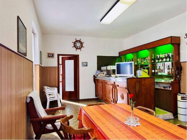 Villa Indipendente in vendita a Aquila Di Arroscia, Liguria