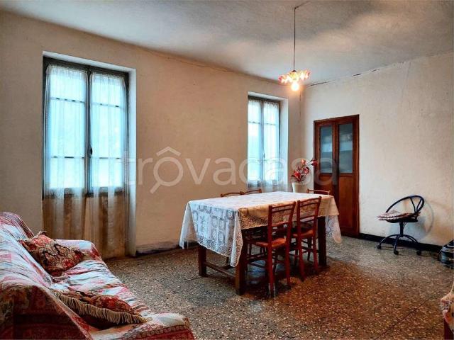 Villa Indipendente in vendita a Aquila Di Arroscia, Liguria