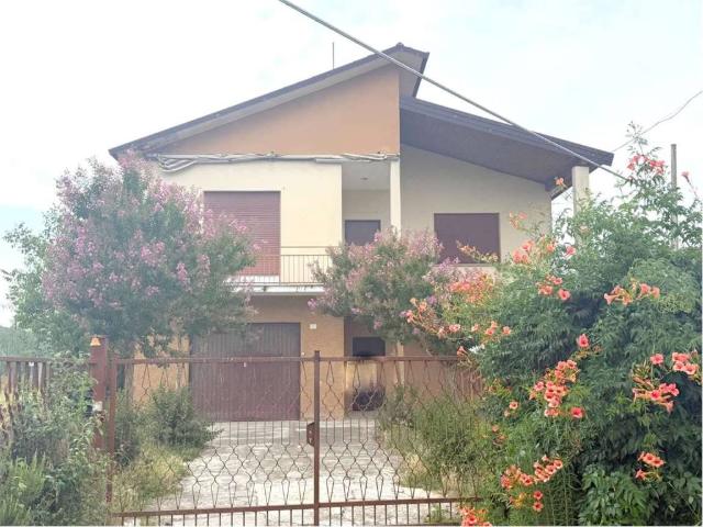 Villa Indipendente in vendita a Piemonte, Alessandria