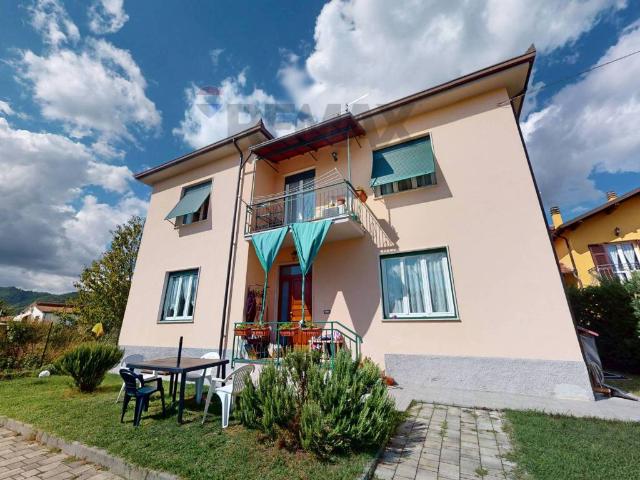 Villa Indipendente in vendita a Castel de' Ratti, Borghetto di Borbera