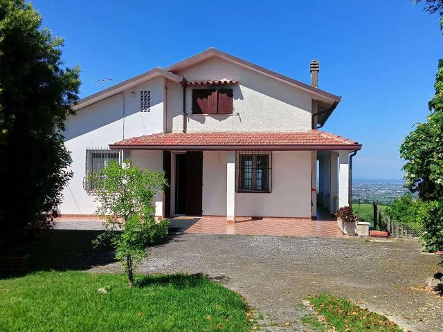 Villa Indipendente in vendita a Borghi, Reggio Emilia