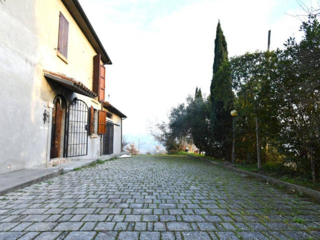Villa Indipendente in vendita a Lo Stradone, Borghi
