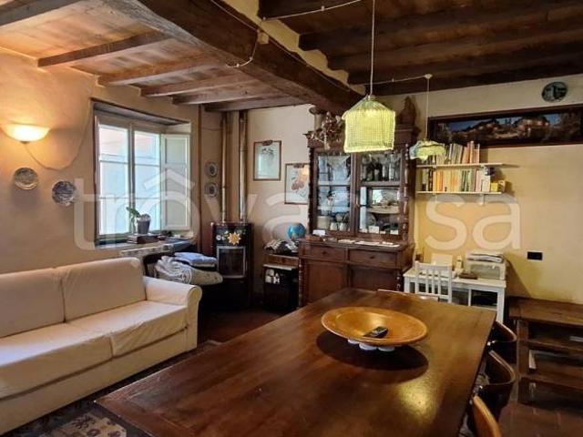Villa Indipendente in vendita a Unione dei comuni Media Valle del Serchio, Borgo A Mozzano