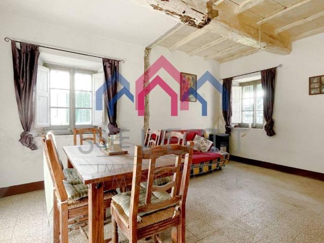 Villa Indipendente in vendita a Unione dei comuni Media Valle del Serchio, Borgo A Mozzano