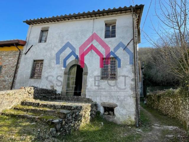 Villa Indipendente in vendita a Unione dei comuni Media Valle del Serchio, Borgo A Mozzano