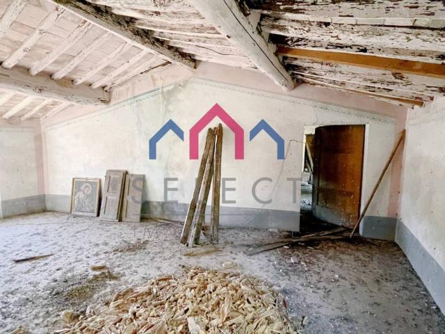 Villa Indipendente in vendita a Torre, Borgo A Mozzano